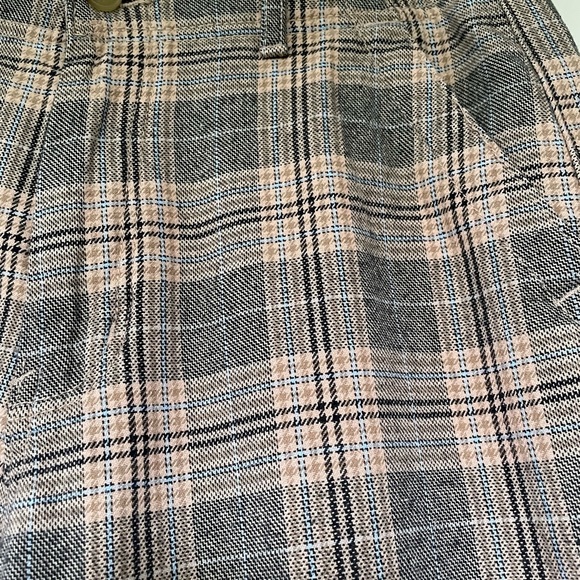 ✨3/$30 AE Tall Wide Leg Brown Plaid Pants - Picture 3 of 10